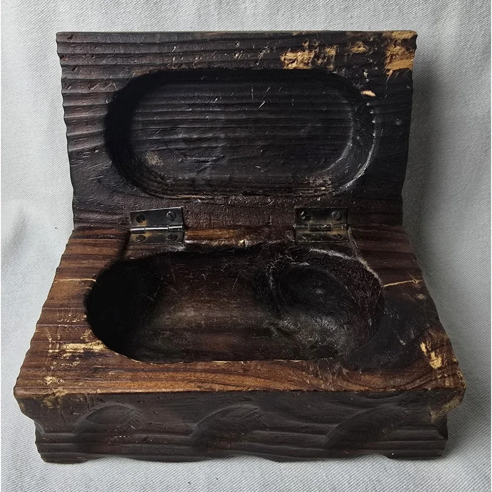 Hand‎ Carved Wood Trinket Box W/Hinged Lid 6.5